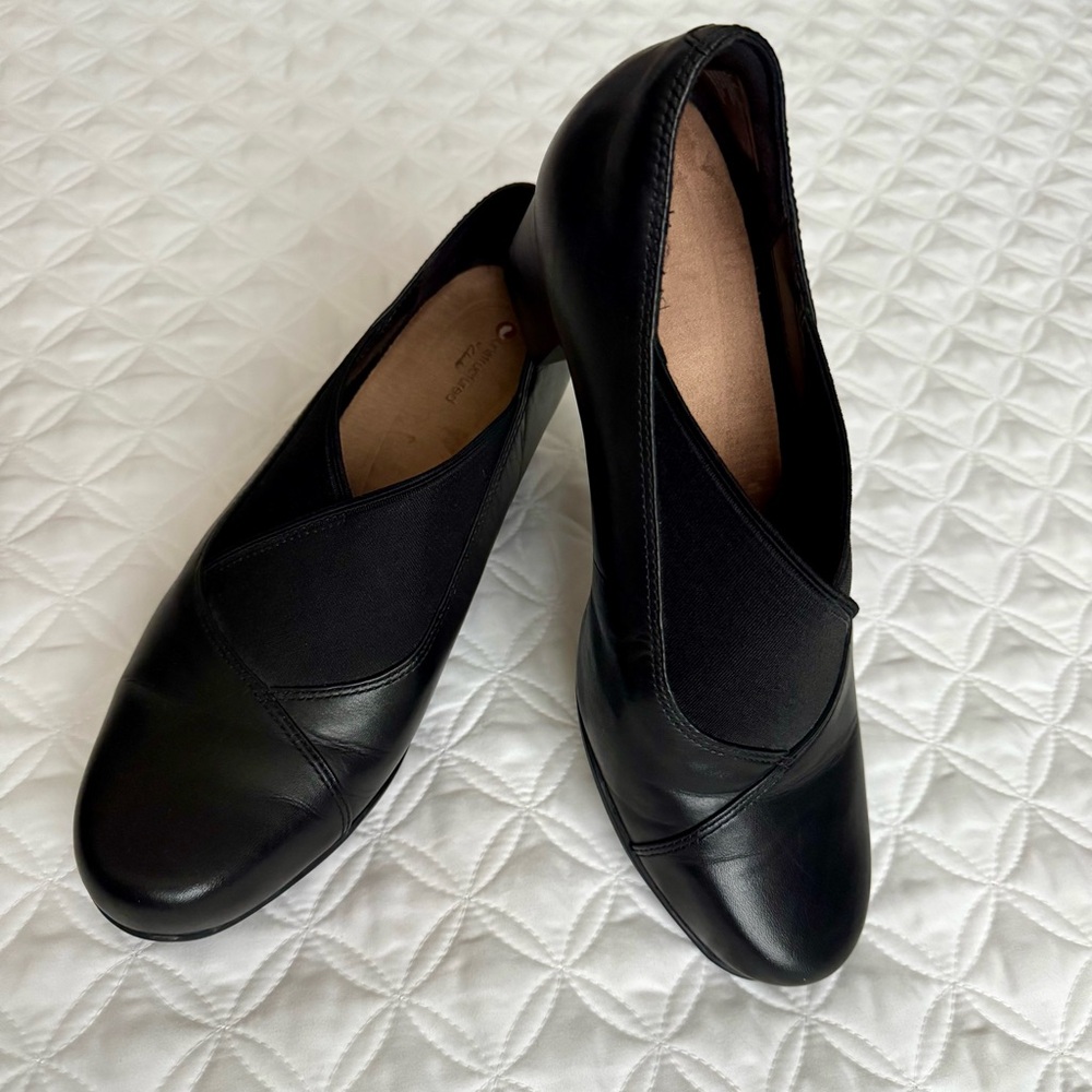 Clarks Unstructured Rosalyn Olivia Black Slip-on Leather Loafer w/Block Heel 8.5